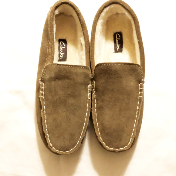 Slippers mens new size 13M suede fur lined Clarks - Picture 1 of 4